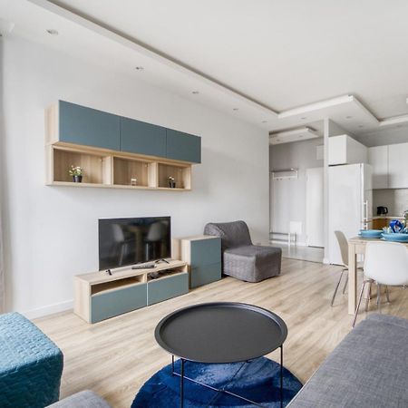 In Apartments Okecie Варшава Экстерьер фото