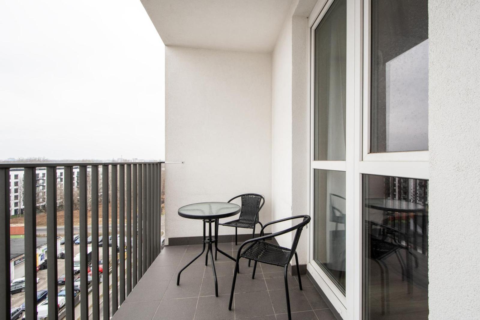 In Apartments Okecie Варшава Экстерьер фото