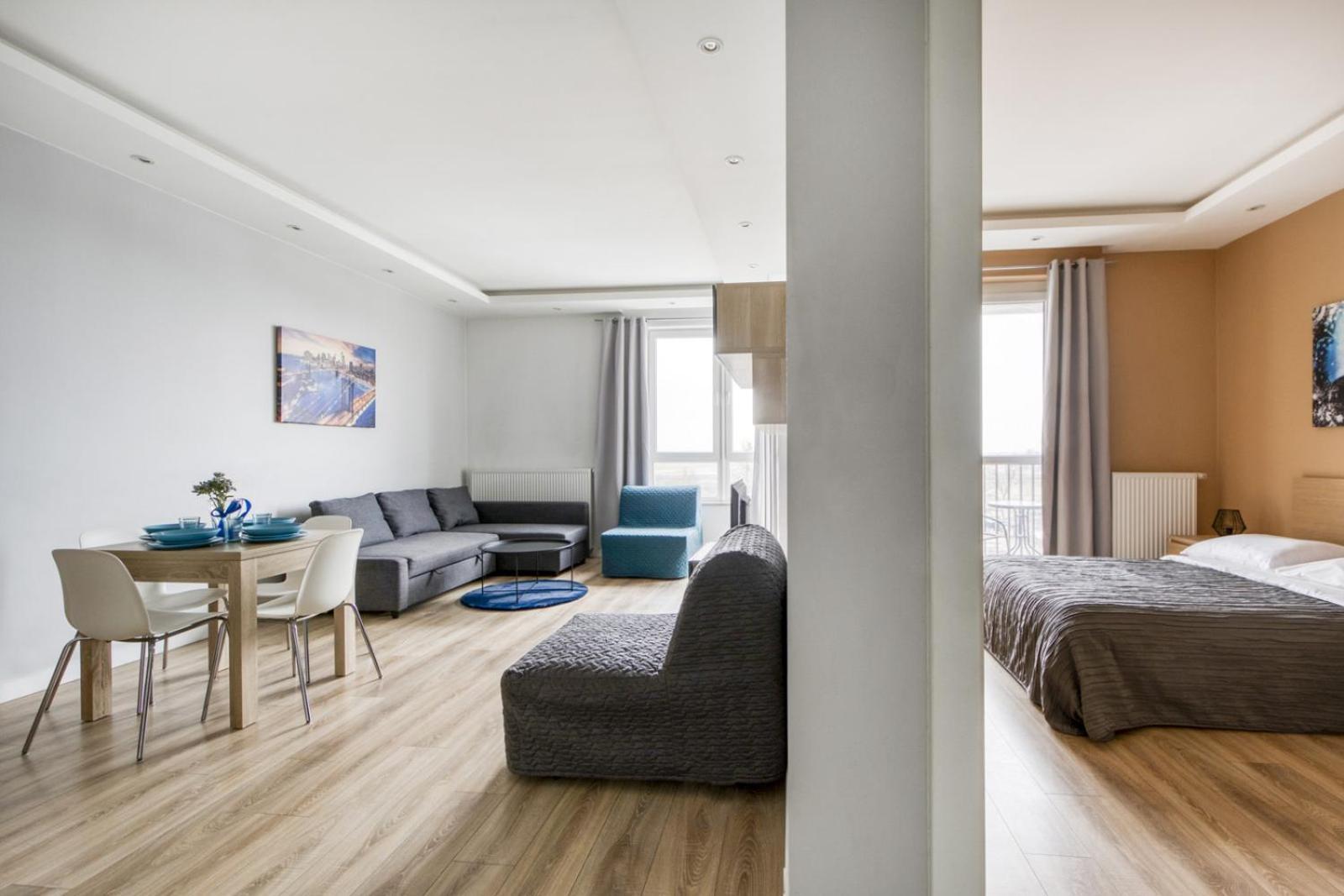 In Apartments Okecie Варшава Экстерьер фото